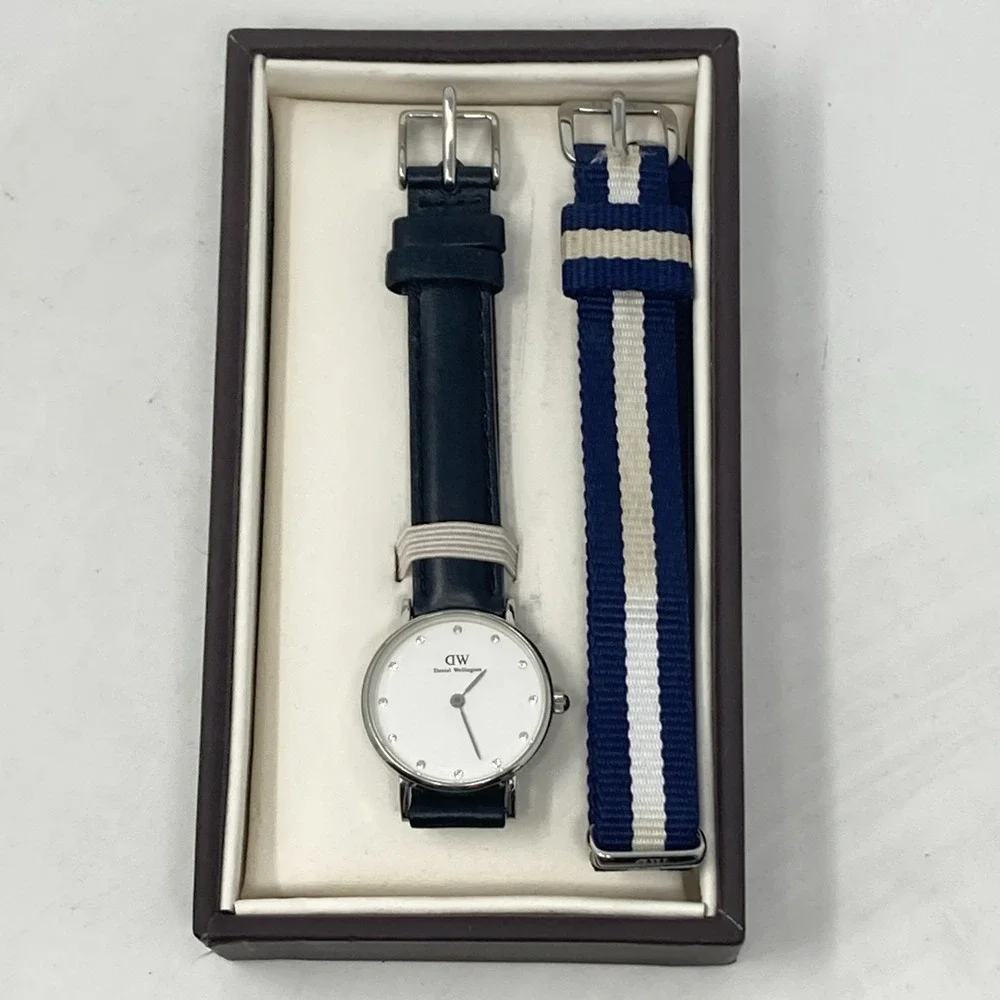 Daniel Wellington Classy Sheffield Watch Women 26mm w/Box Extra Band New Battery